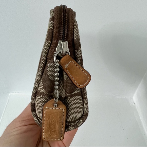 Coach coin purse small cosmetic case - Picture 3 of 11